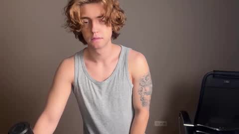 Snapshot of namiraaxel chatting on 01/13/26, 09:09 Georges online show from 01/13/26, 09:09