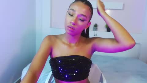 Namoi Smith online show from 12/23/24, 06:55