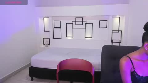 Namoi Smith online show from 01/03/25, 04:00