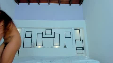 Namoi Smith online show from 01/27/25, 09:34