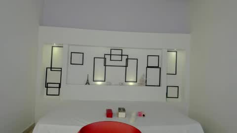 Namoi Smith online show from 02/11/25, 10:04