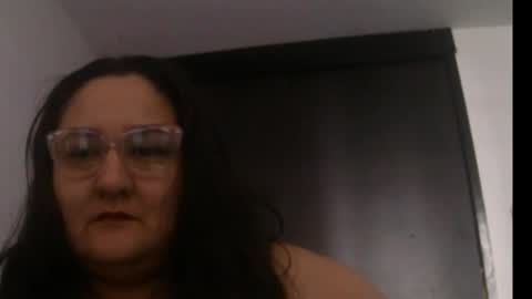 Snapshot of nana1545 chatting on 12/19/24, 08:02 nana1545 online show from 12/19/24, 08:02