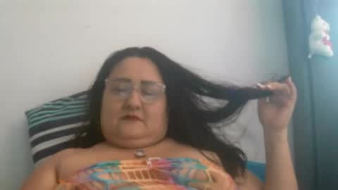 Snapshot of nana1545 chatting on 11/20/25, 08:41 nana1545 online show from 11/20/25, 08:41