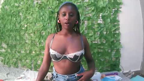 nana2095 online show from 01/17/26, 12:32