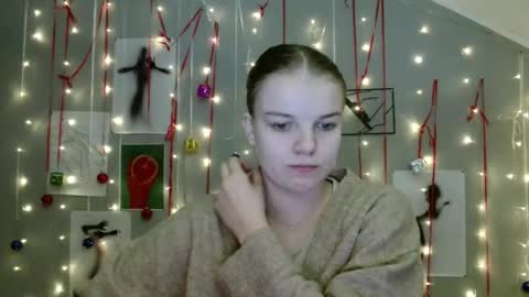 Nana online show from 11/08/25, 09:09