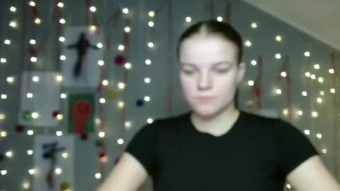 Nana online show from 12/05/25, 09:18