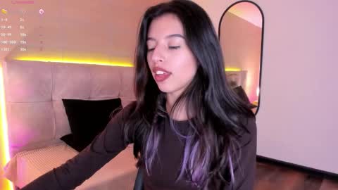 Nana  online show from 01/13/26, 07:52