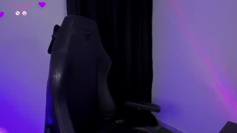 Snapshot of nanaleon chatting on 01/14/25, 03:01 online show from 01/14/25, 03:01