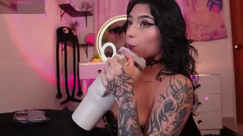 Snapshot of nanaleon chatting on 01/09/26, 02:14 online show from 01/09/26, 02:14