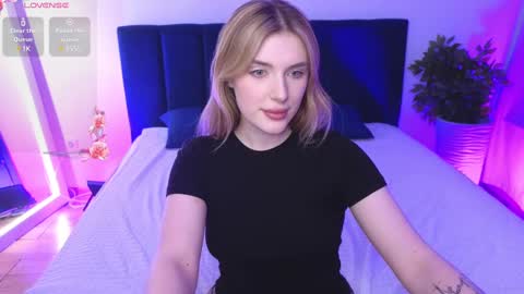 Maeve online show from 03/11/25, 05:24