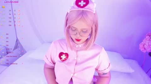 NanaOsaky online show from 09/18/25, 12:07