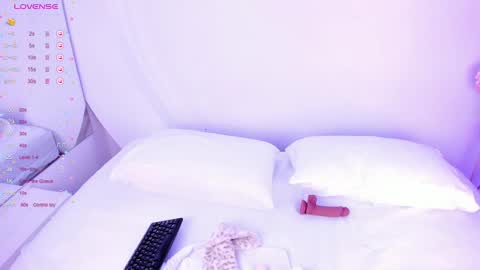 NanaOsaky online show from 10/22/25, 12:49