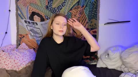 Snapshot of nancy_witch chatting on 01/25/25, 07:49 Nancy and Archi online show from 01/25/25, 07:49