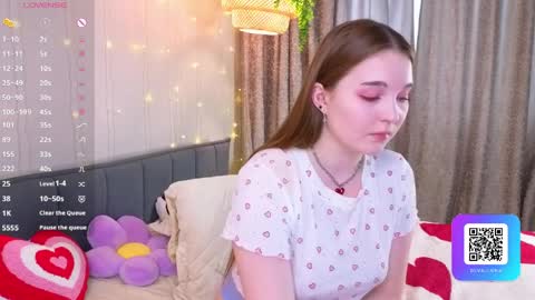 Luna online show from 04/09/26, 06:19