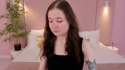 Nancy online show from 02/25/26, 03:27