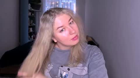 Nancy online show from 04/24/26, 06:16