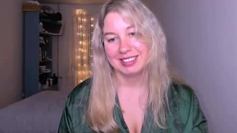 Snapshot of nancysanders chatting on 05/16/26, 07:45 Nancy online show from 05/16/26, 07:45