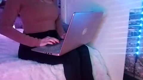 nancyybonita online show from 01/18/25, 02:36