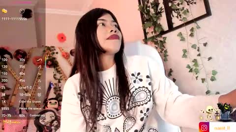 anna online show from 10/31/25, 10:55