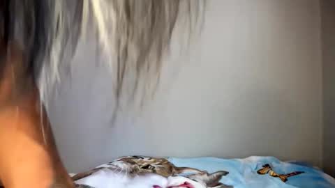 Snapshot of nanneyrose chatting on 04/01/26, 12:44 Nanneypooh online show from 04/01/26, 12:44