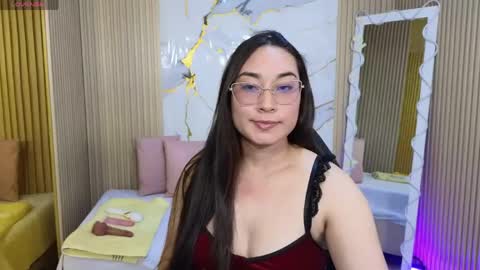 Snapshot of nanni_tay chatting on 05/21/26, 07:43 Nanni online show from 05/21/26, 07:43
