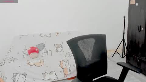  Naoko  online show from 11/03/25, 10:10