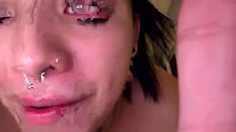 naomi_berckley online show from 10/17/25, 07:55