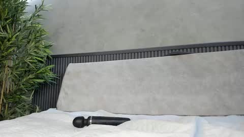 Naomi  online show from 02/27/25, 10:31