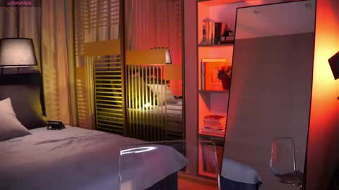 naomi_hotterr online show from 05/13/26, 05:49