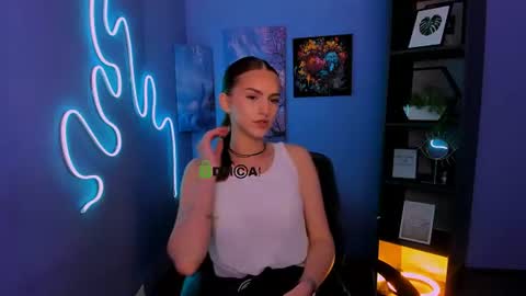 Naomi online show from 06/11/26, 01:20