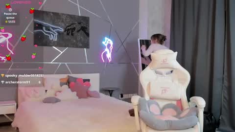 naomi_reiss online show from 06/06/26, 12:38