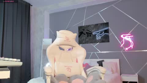 naomi_reiss online show from 06/10/26, 01:39