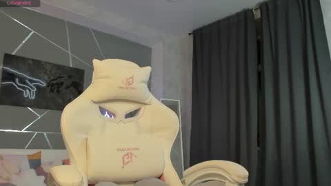 naomi_reiss online show from 06/11/26, 12:54