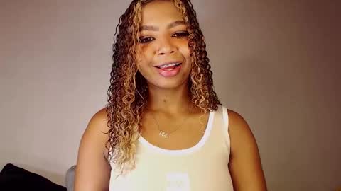 Snapshot of naomi_rider77 chatting on 09/20/25, 01:12 mara Jos online show from 09/20/25, 01:12