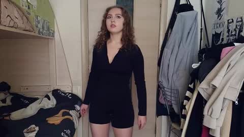 Naomi online show from 02/27/26, 08:25