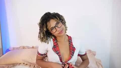 naomidawson online show from 07/22/26, 12:13
