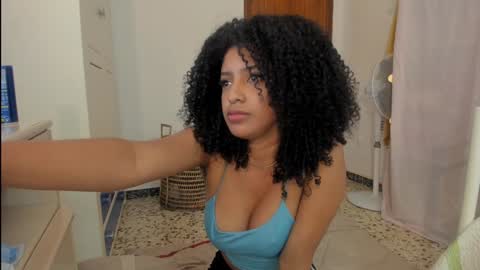 Naomi  online show from 01/05/25, 11:33