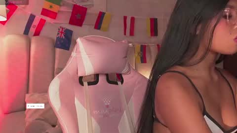 Naomi-Gray  online show from 06/30/26, 07:04