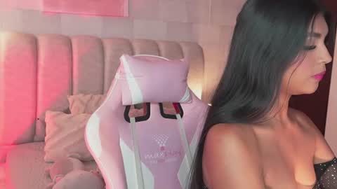 Naomi-Gray  online show from 07/11/26, 07:16
