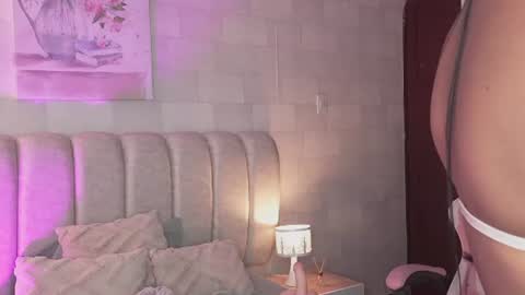 Naomi-Gray  online show from 07/15/26, 06:46