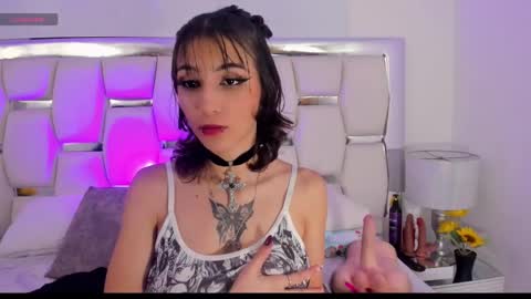 Snapshot of naomiharuno chatting on 02/21/25, 06:07 naomiharuno online show from 02/21/25, 06:07