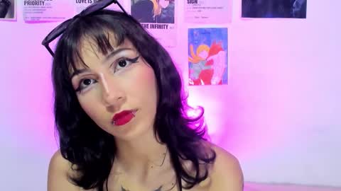 Snapshot of naomiharuno chatting on 10/28/25, 02:48 naomiharuno online show from 10/28/25, 02:48