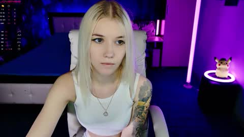 naomihita online show from 11/30/25, 02:32