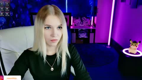 naomihita online show from 04/18/26, 02:32