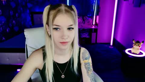 naomihita online show from 04/21/26, 06:31