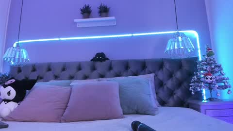 Snapshot of naomii_soto chatting on 12/31/24, 01:08 Naomi online show from 12/31/24, 01:08