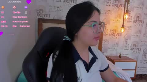 Naomi  online show from 12/30/24, 12:31