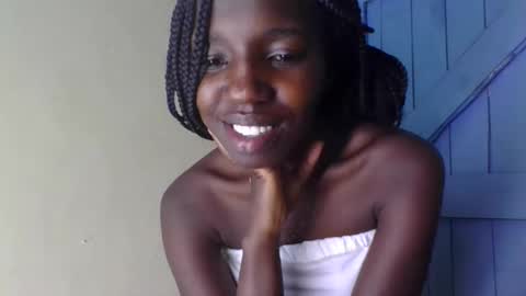 Snapshot of naomilittle905047 chatting on 02/23/26, 09:39 naomilittle905047 online show from 02/23/26, 09:39