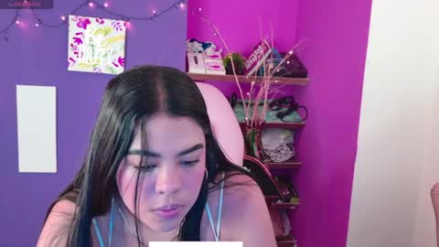 Nahomi online show from 05/19/26, 04:35