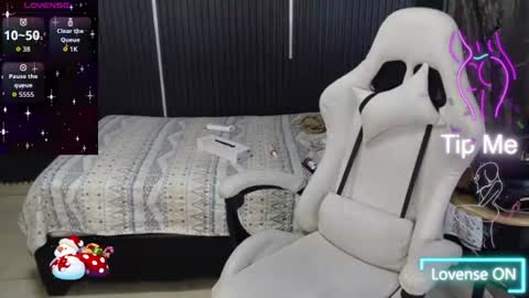 Naomis online show from 08/01/26, 02:05